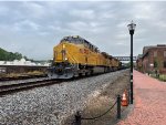 UP 5832